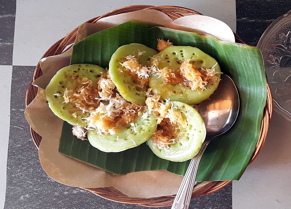 Kuliner Aneka Jajanan Pasar Khas Bali - Jajanan Bali Laklak