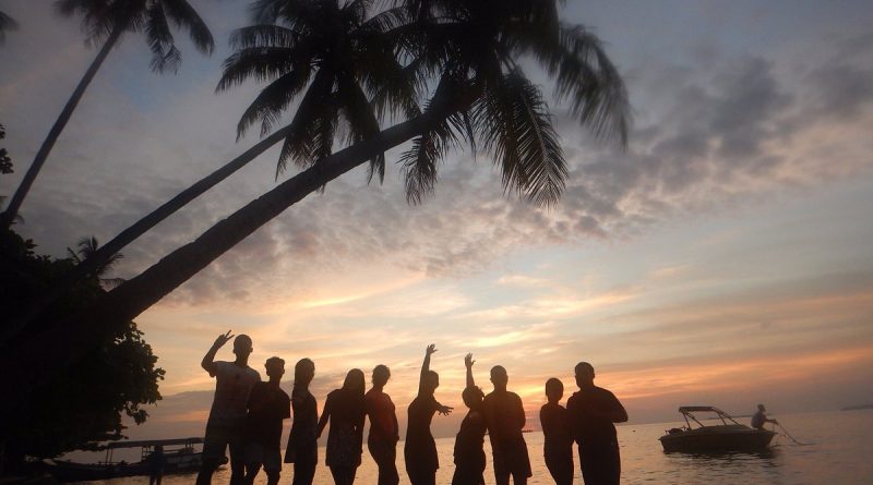 Pantai Tanjung Gelam Karimunjawa