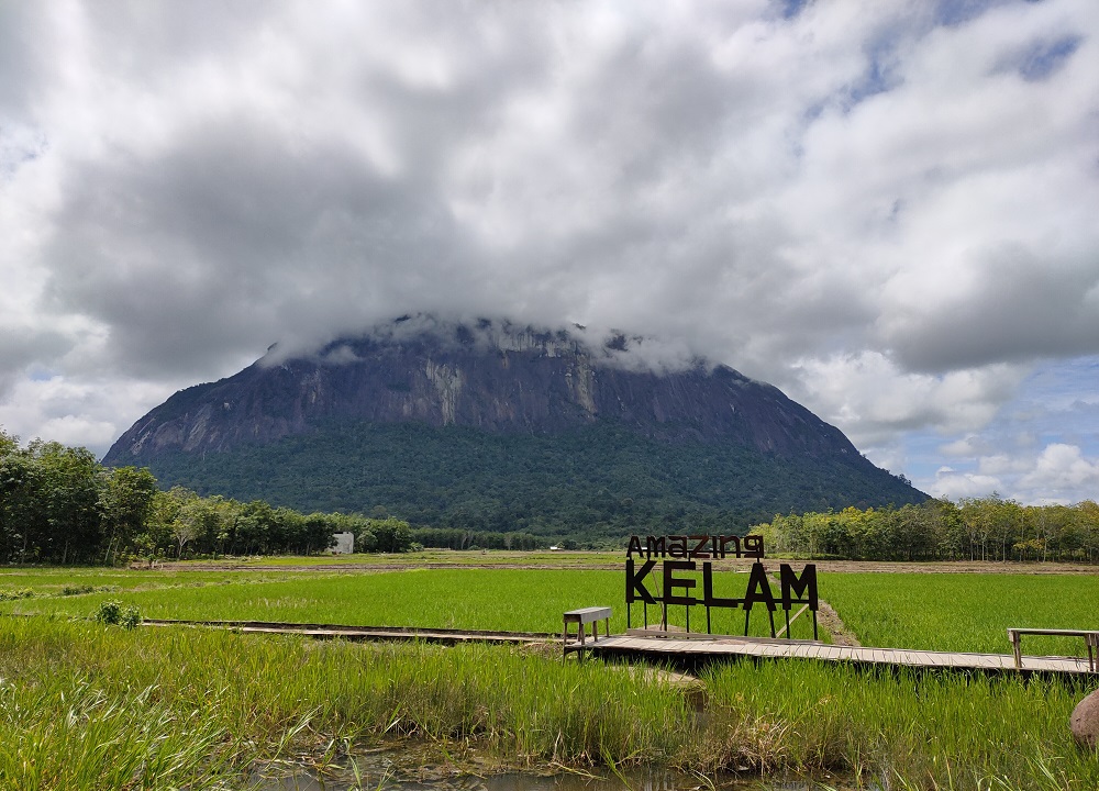 Wisata Alam Dan Budaya Sintang | Kalimantan Barat - Bukit Kelam