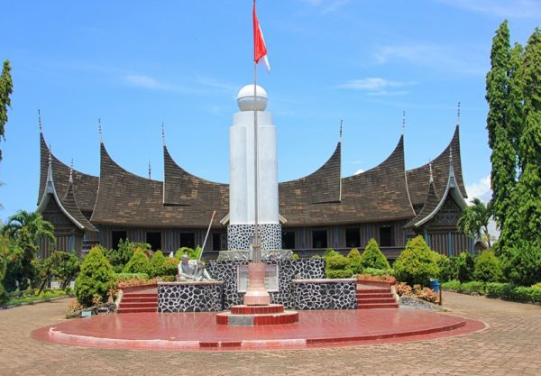 Museum Adityawarman Dekat Dengan Sejarah Indonesia