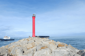 Pantai Lentera Merah, Tempat Wajib Untuk Dikunjungi
