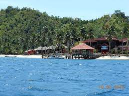 Wisata Sambil Nikmati Keindahan Pantai Di Pulau Sikaui
