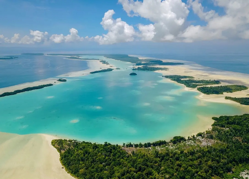 10 Rekomendasi Lokasi Wisata Terbaik 2023 - Kepulauan Widi