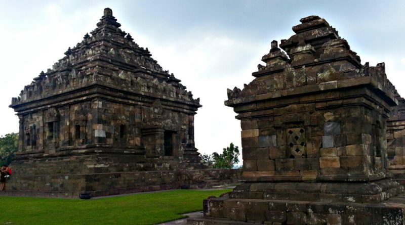 Wisata Sejarah Candi Abang di Yogyakarta
