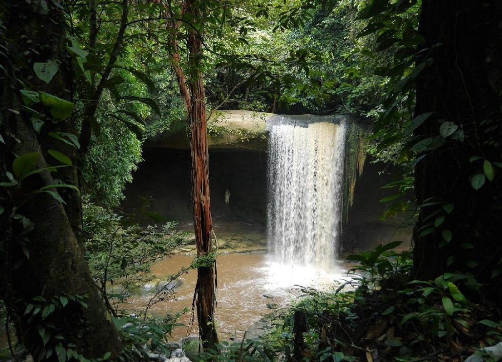 Rekomendasi Air Terjun Di Kalimantan Tengah Yang Wajib Anda Kunjungi - Air Terjun Bunda Maria