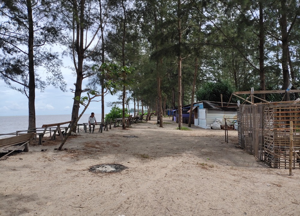Rekomendasi Lokasi Healing Kalimantan Utara 2023 - Pantai Kelapa Mangkupadi