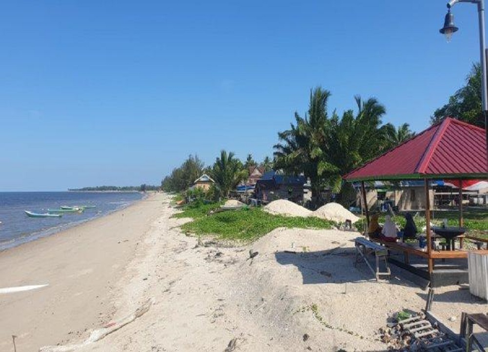 Rekomendasi Lokasi Healing Kalimantan Utara 2023 - Pantai Tanah Kuning, Bulungan